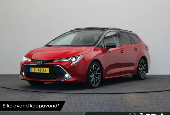 2.0 Hybrid Executive | Elektrische achterklep | Trekhaak | Stoelverwarming | Schuif/kantel dak | Climate control | Lederen sportstoelen |