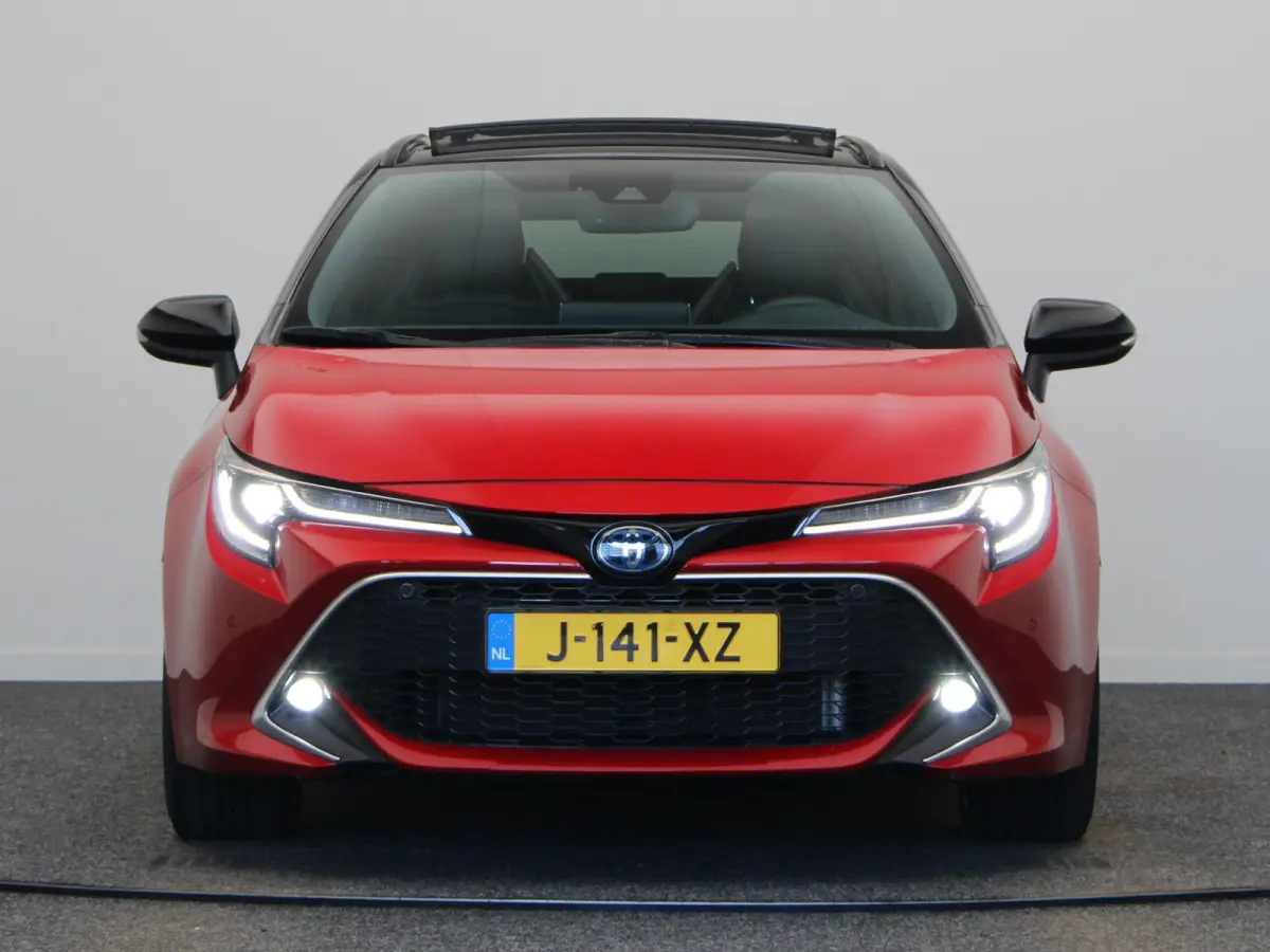 2.0 Hybrid Executive | Elektrische achterklep | Trekhaak | Stoelverwarming | Schuif/kantel dak | Climate control | Lederen sportstoelen |