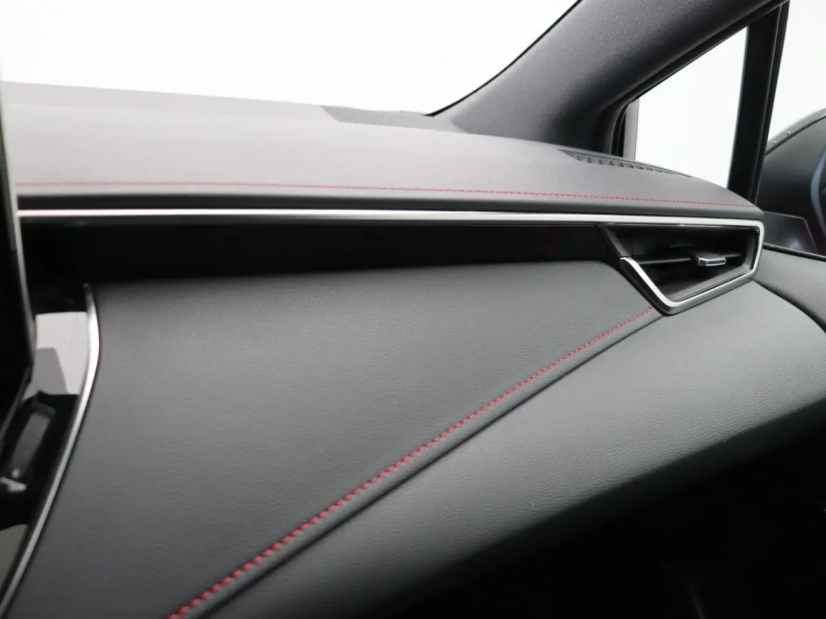2.0 Hybrid Executive | Elektrische achterklep | Trekhaak | Stoelverwarming | Schuif/kantel dak | Climate control | Lederen sportstoelen |