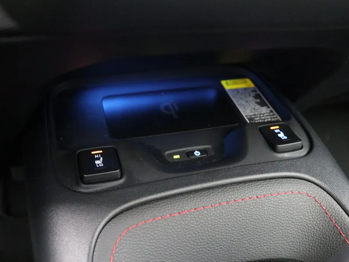 2.0 Hybrid Executive | Elektrische achterklep | Trekhaak | Stoelverwarming | Schuif/kantel dak | Climate control | Lederen sportstoelen |