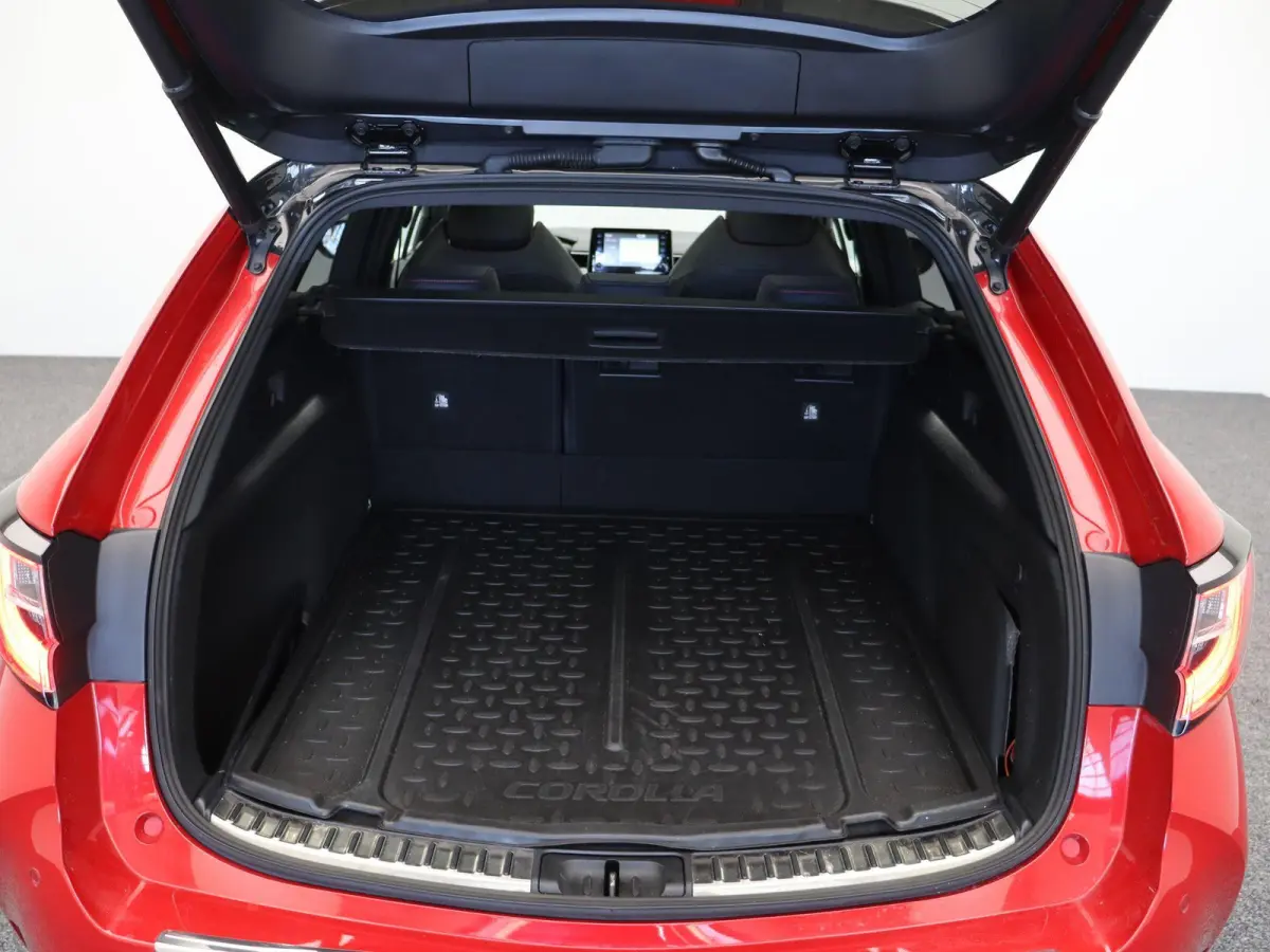 2.0 Hybrid Executive | Elektrische achterklep | Trekhaak | Stoelverwarming | Schuif/kantel dak | Climate control | Lederen sportstoelen |