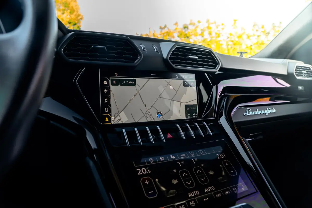 4.0 V8 Graphite Capsule | Novitec Esteso | Widebody | Carbon | B&O | HUD |