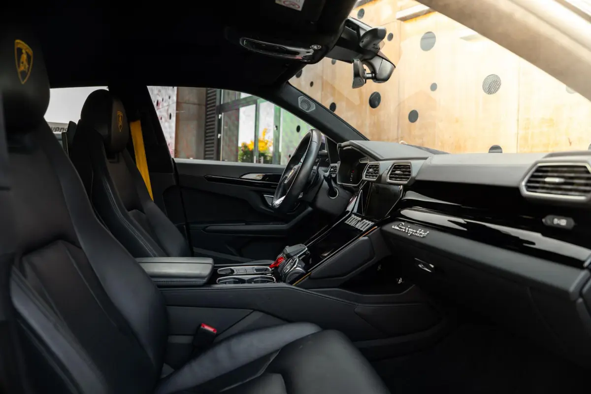 4.0 V8 Graphite Capsule | Novitec Esteso | Widebody | Carbon | B&O | HUD |