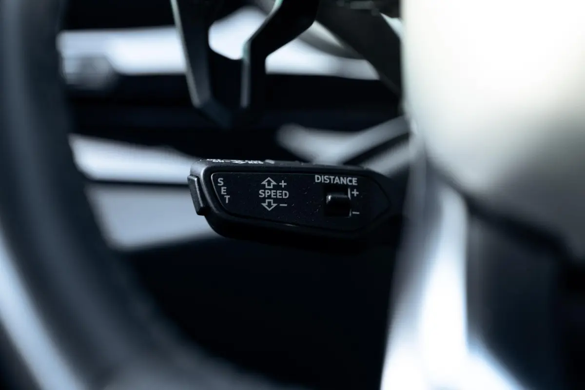 4.0 V8 Graphite Capsule | Novitec Esteso | Widebody | Carbon | B&O | HUD |