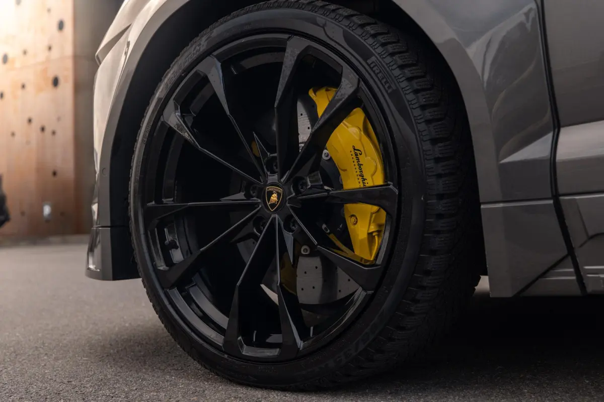 4.0 V8 Graphite Capsule | Novitec Esteso | Widebody | Carbon | B&O | HUD |
