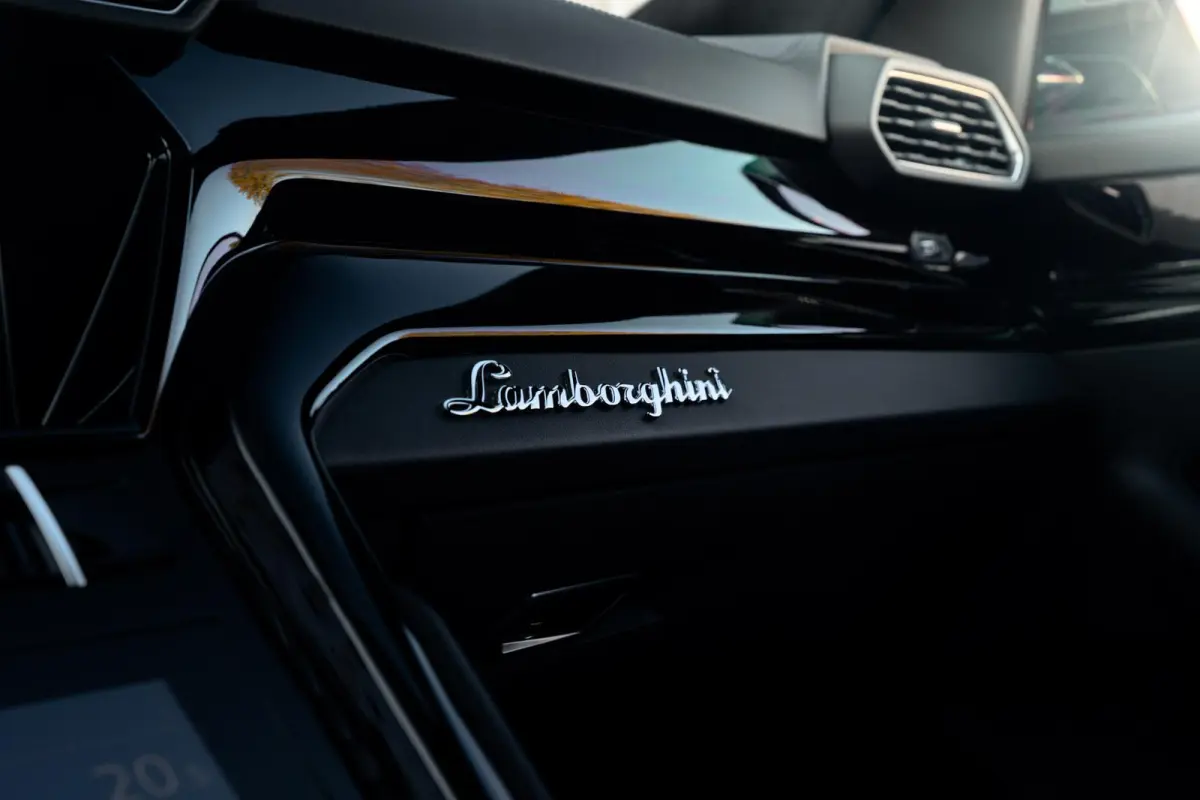 4.0 V8 Graphite Capsule | Novitec Esteso | Widebody | Carbon | B&O | HUD |