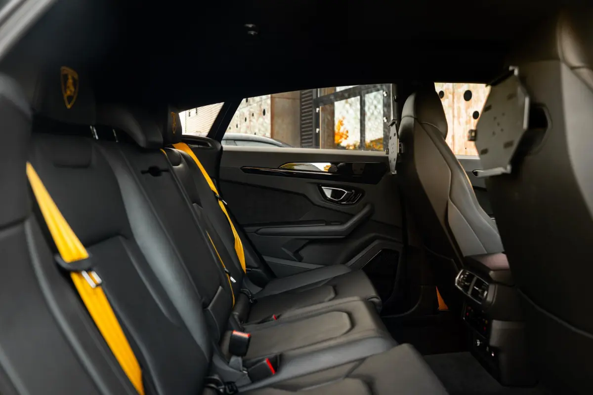 4.0 V8 Graphite Capsule | Novitec Esteso | Widebody | Carbon | B&O | HUD |