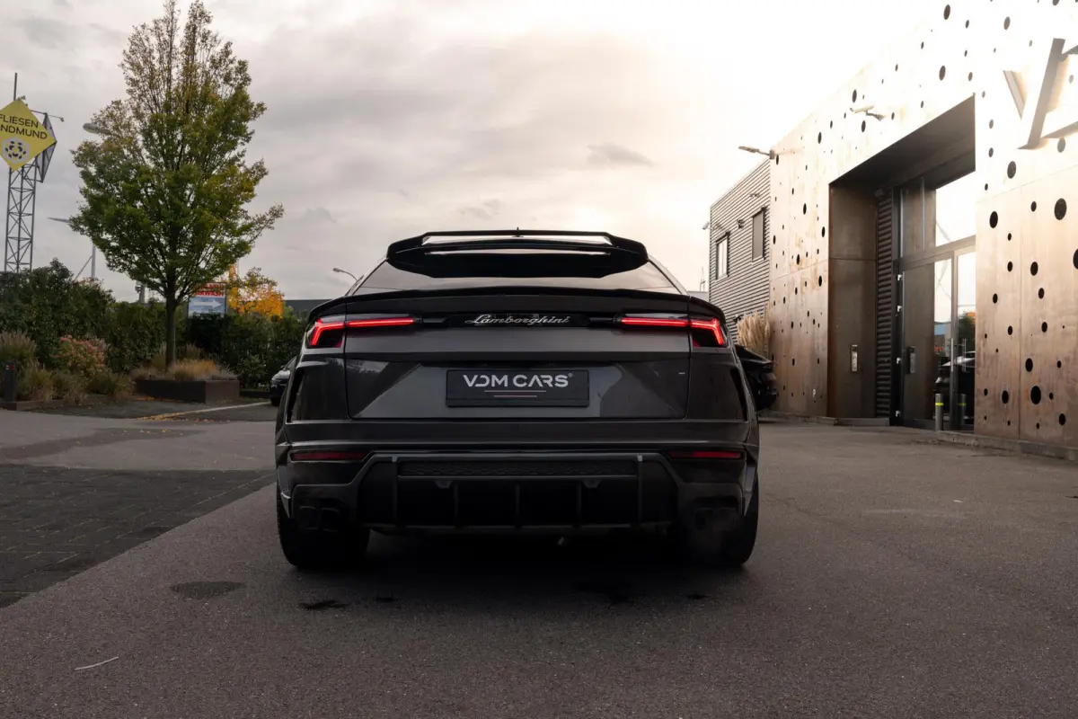 4.0 V8 Graphite Capsule | Novitec Esteso | Widebody | Carbon | B&O | HUD |