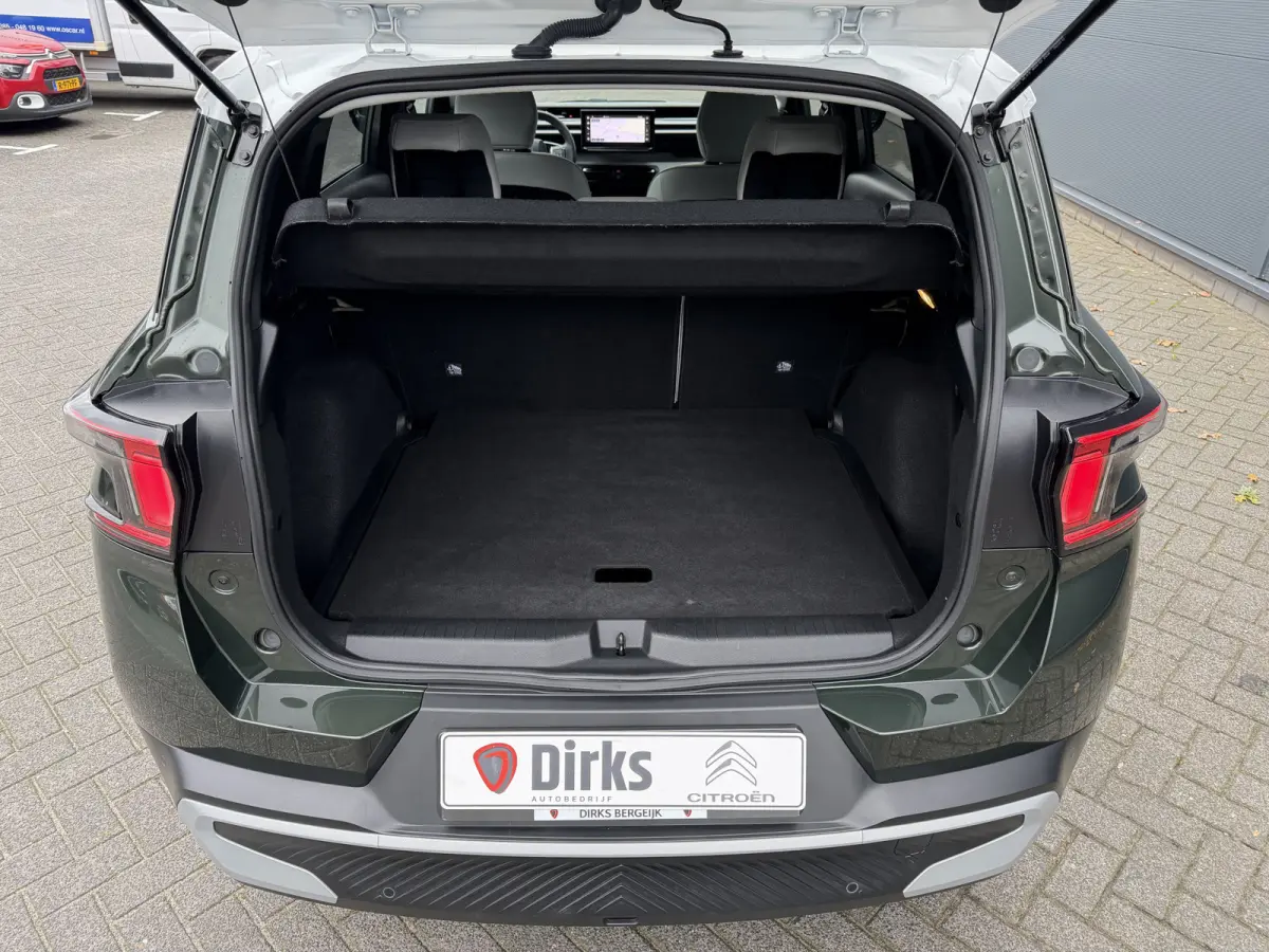 145pk Hybrid Max (Camera - Parkeersensoren V+A - LED - Navigatie - Automatische Airco - Dodehoek detectie - Apple Carplay)