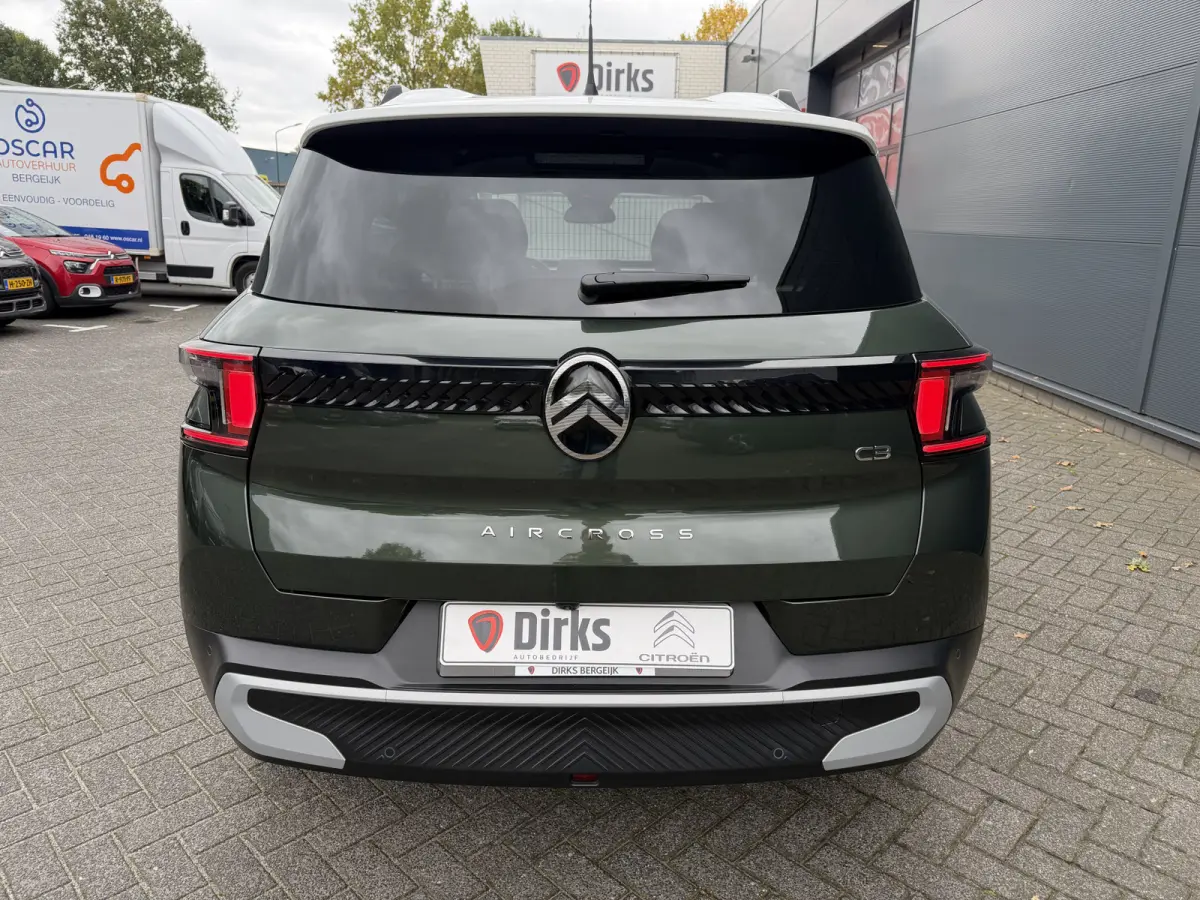 145pk Hybrid Max (Camera - Parkeersensoren V+A - LED - Navigatie - Automatische Airco - Dodehoek detectie - Apple Carplay)