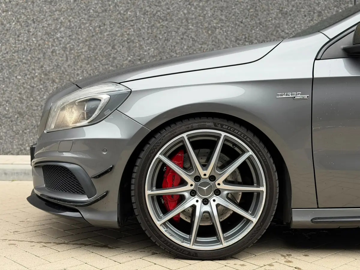 AMG 45 4MATIC Edition 1 (SCHAALSTOELEN, PANO, H&K, CAMERA, EERSTE LAK, DEALER ONDH, AEROPAKKET, ELEKT STOE)