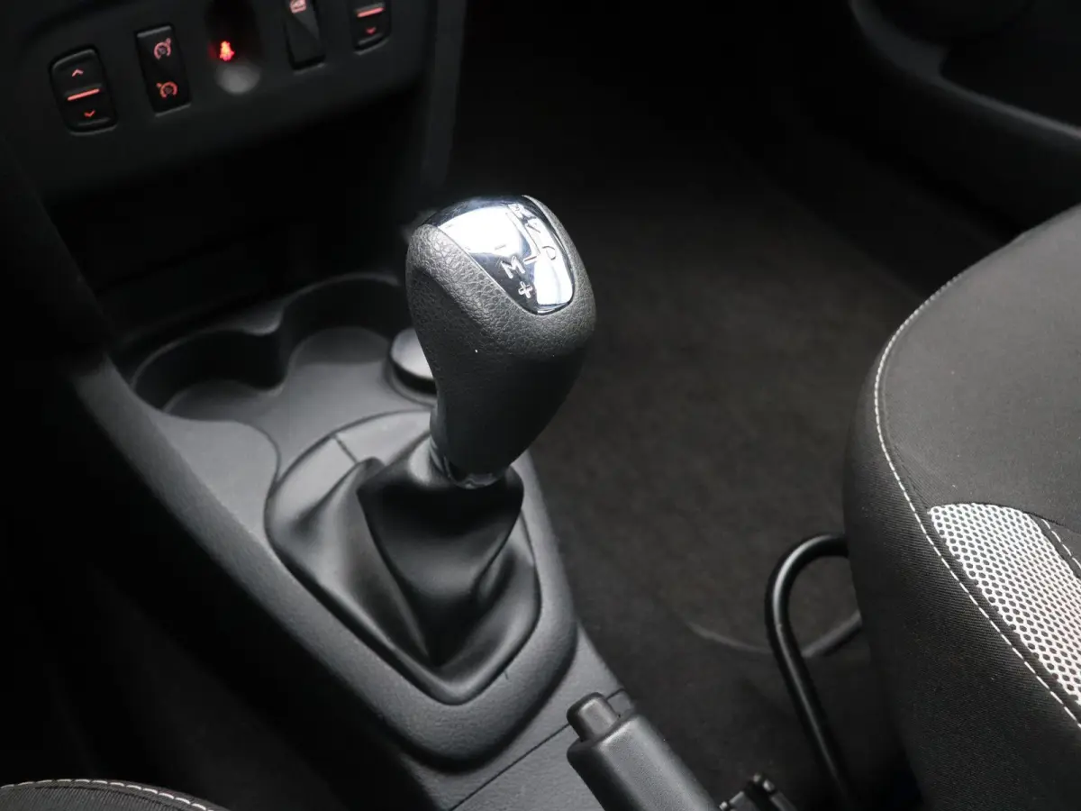 0.9 TCe Laureate | Trekhaak | Cruise Control | Navigatie | Airco |