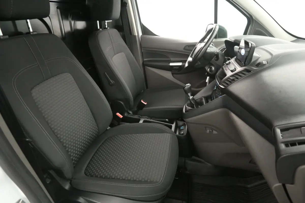 L2 | Airco | Cruise | Camera | Carplay | Trekhaak | Navi | Parkeersens.