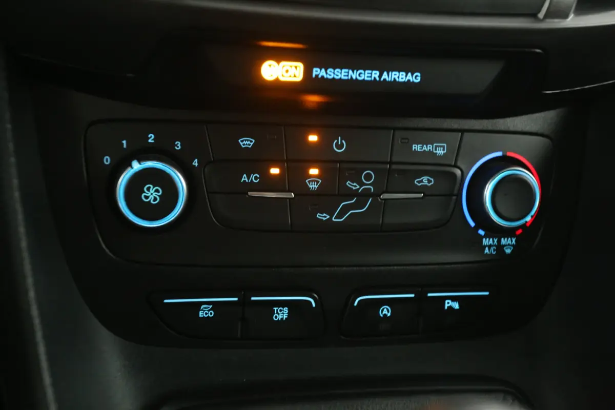 L2 | Airco | Cruise | Camera | Carplay | Trekhaak | Navi | Parkeersens.