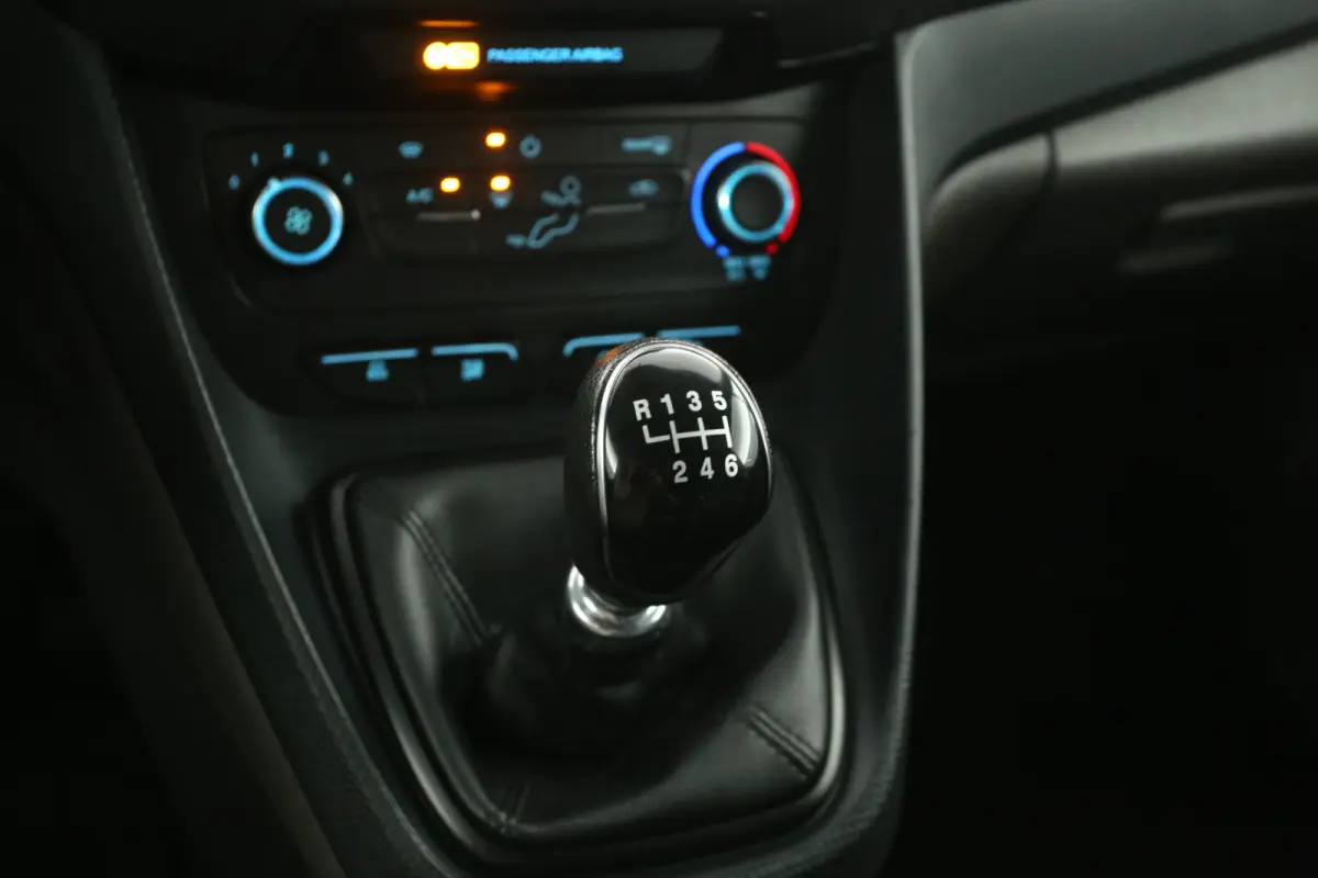 L2 | Airco | Cruise | Camera | Carplay | Trekhaak | Navi | Parkeersens.