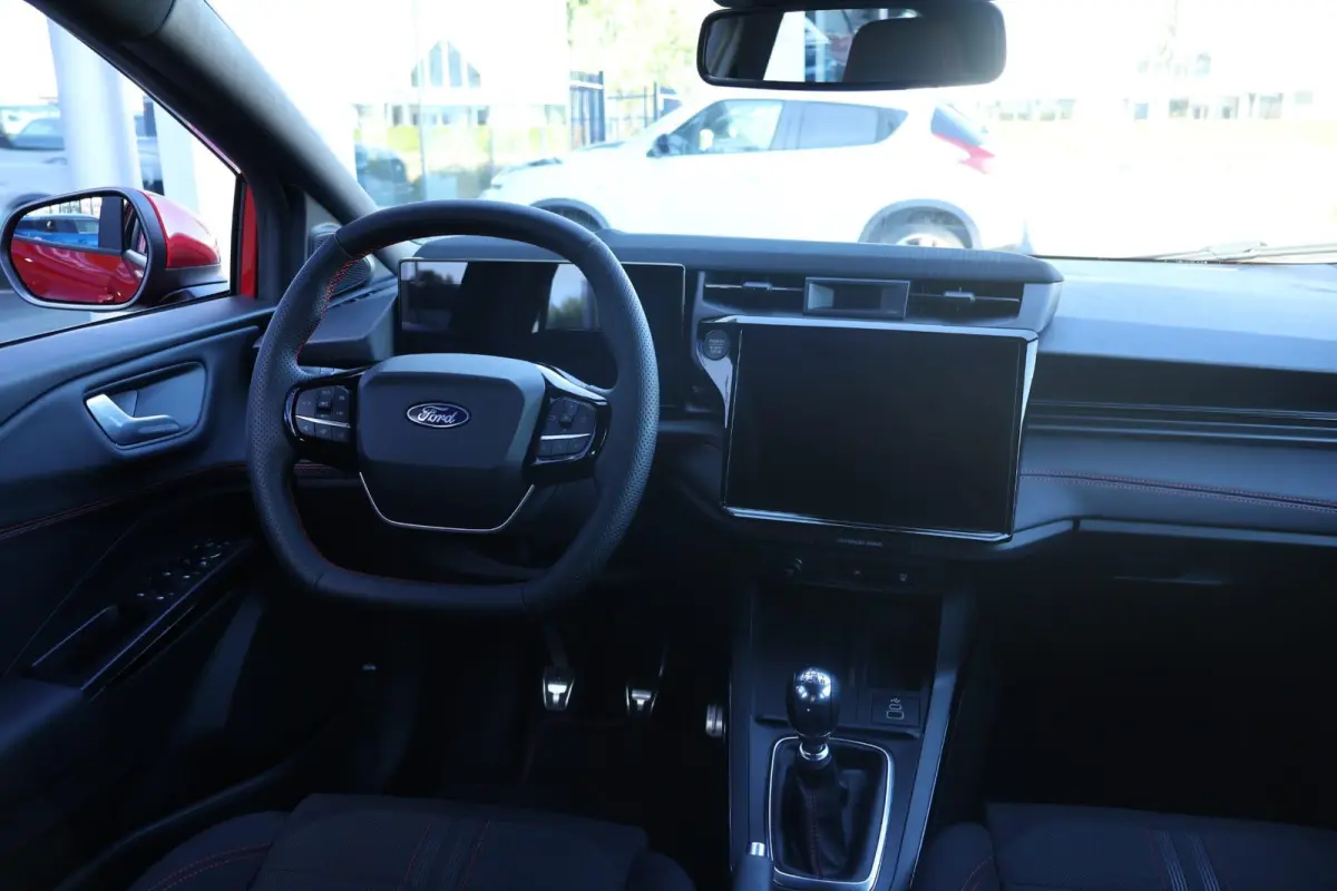1.0 EcoBoost ST-Line | Onderweg! | Adaptive Cruise | Winterpack | Elektrische Achterklep | 360 Camera | Keyless Entry |