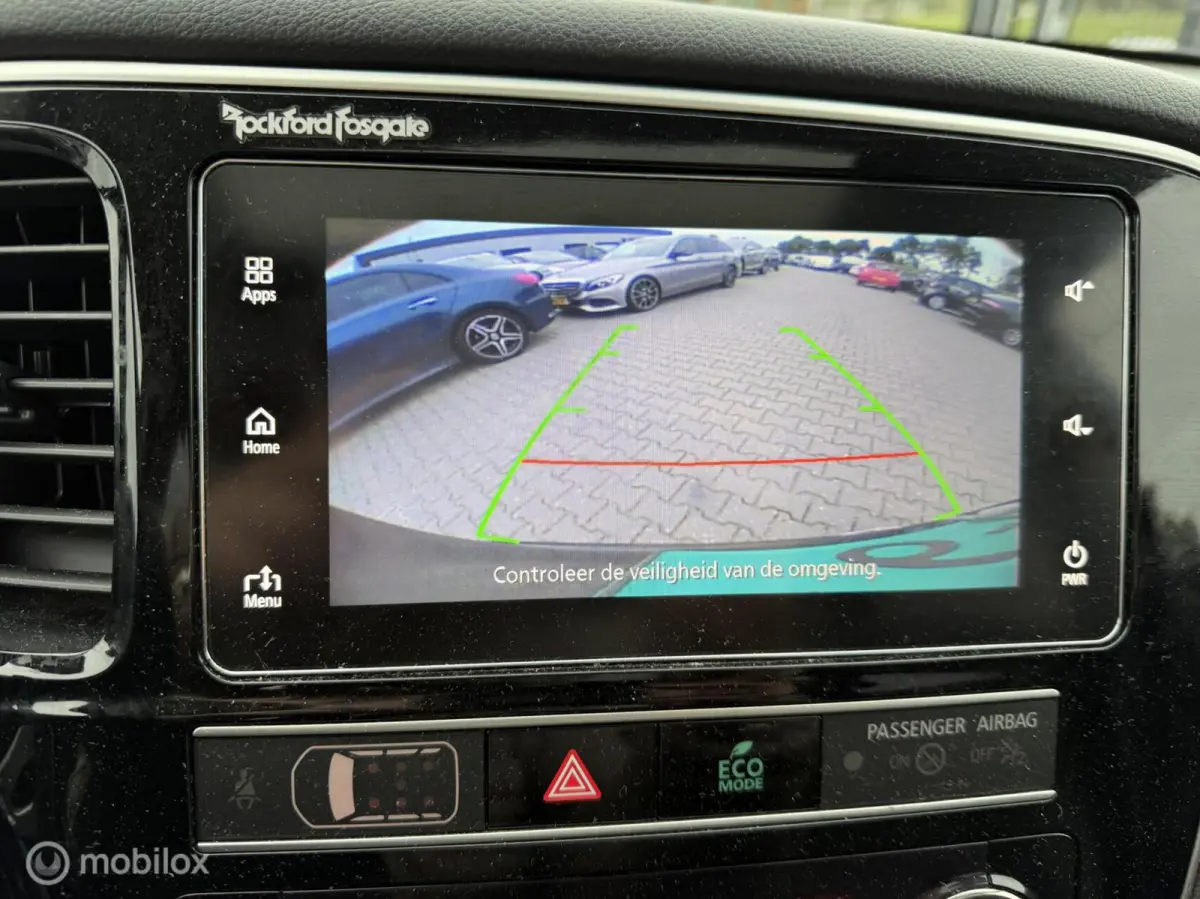 2.4 PHEV Intense+ camera dak navie