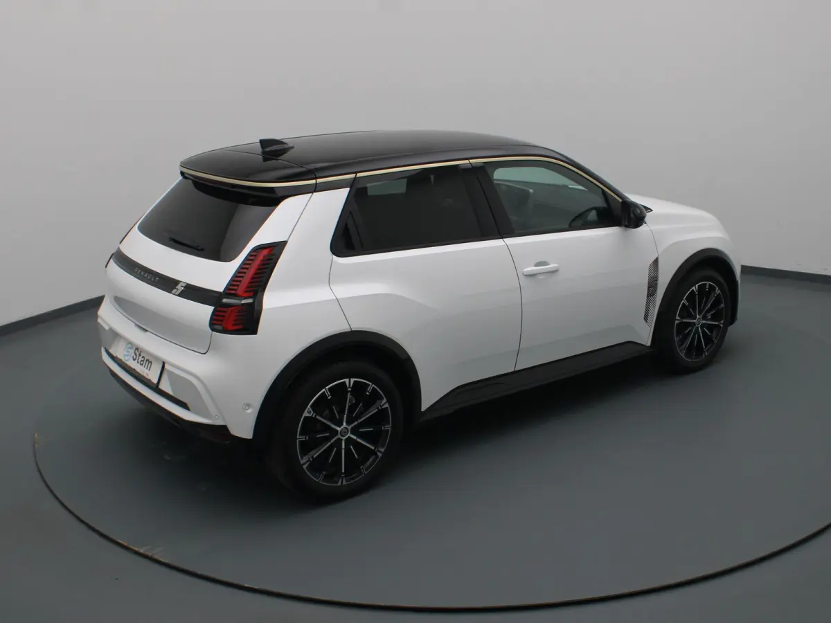 comfort range iconic cinq 52 kWh Harman Kardon | Stoel-/stuurverw.