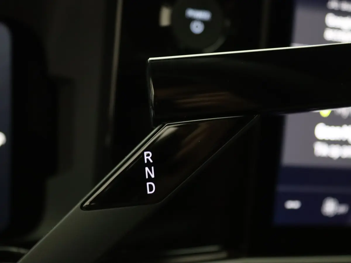 comfort range iconic cinq 52 kWh Harman Kardon | Stoel-/stuurverw.