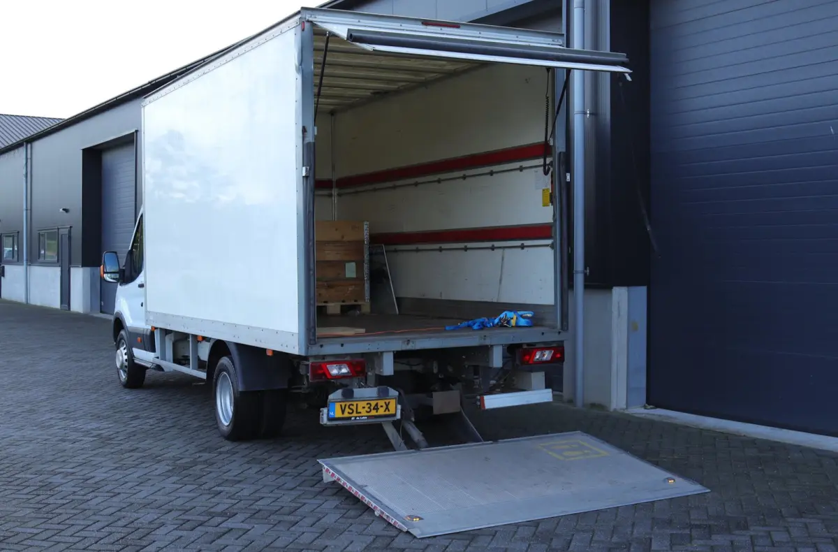 350 2.0 TDCI L4H1 Ambiente