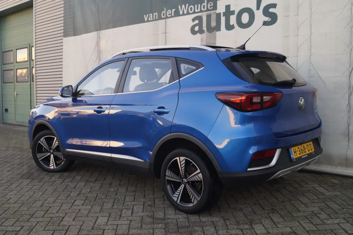 Luxury 45 kWh -SOH89%-PANO-LEER-NAVI-