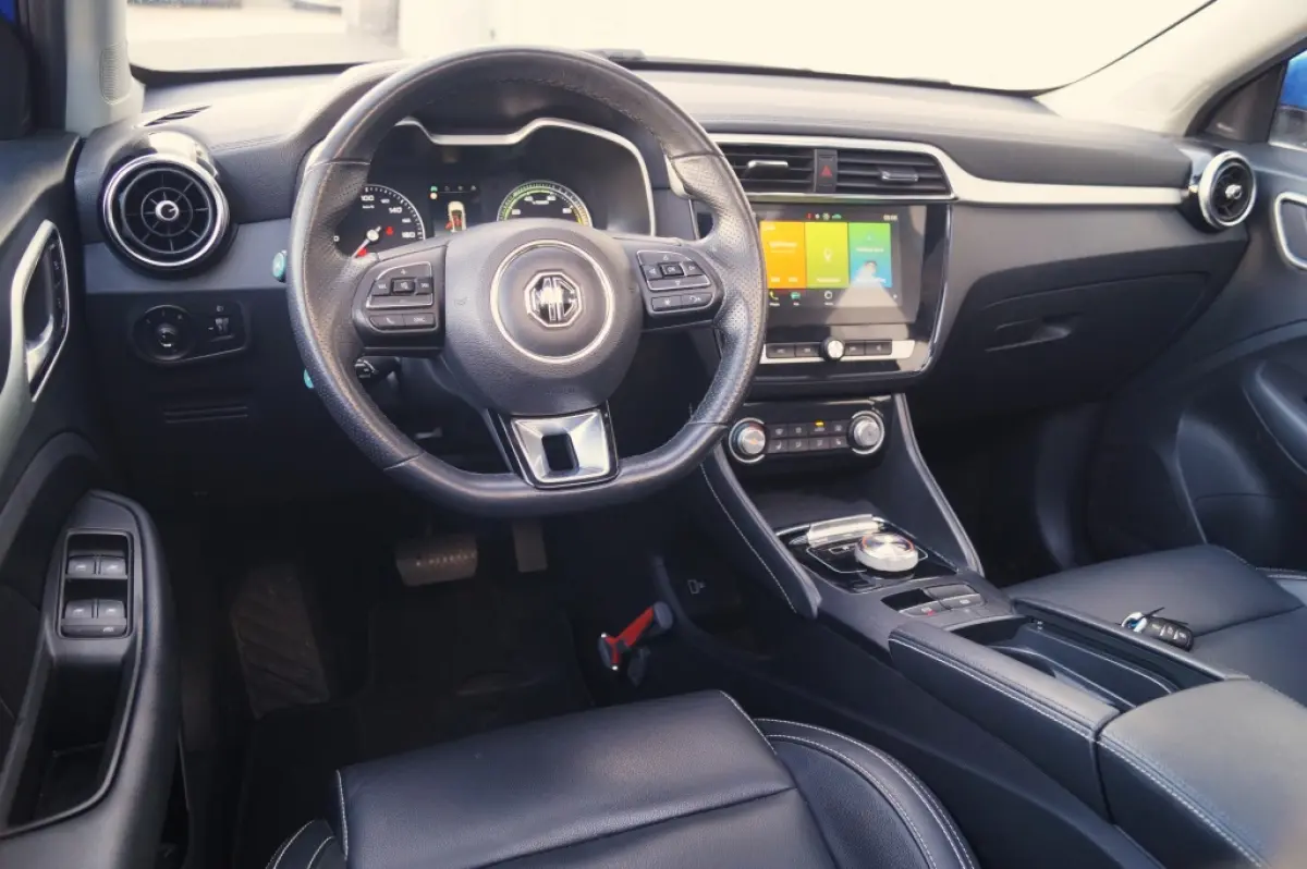 Luxury 45 kWh -SOH89%-PANO-LEER-NAVI-