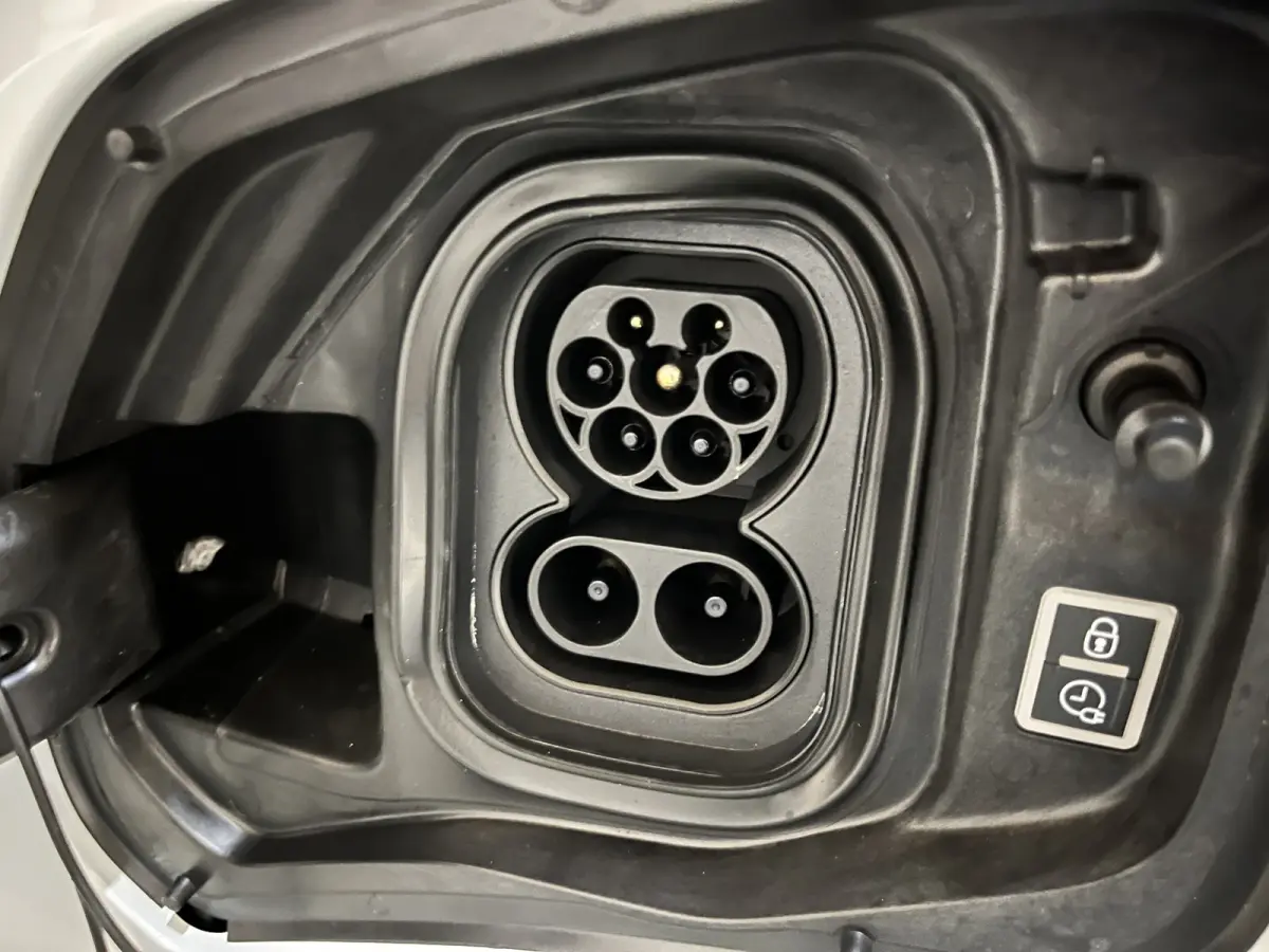 Pick-up Kipper 50 kWh / Tipper / 100% Elektrisch / Airco / Cruise Control / PDC / NIEUW !!