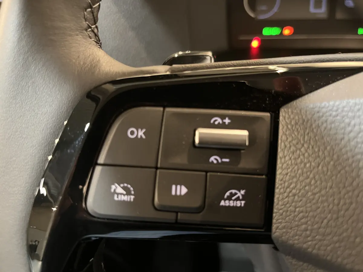 Pick-up Kipper 50 kWh / Tipper / 100% Elektrisch / Airco / Cruise Control / PDC / NIEUW !!