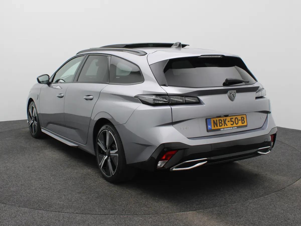 1.2 Hybrid 136 e-DCS6 GT Carplay | Panoramadak | Premium Audio | Camera 360* | PDC V+A | Dodehoekbewaking | Elekt. Kofferklep | Navigatie | Climate Control | Draadloze Telefoonlader
