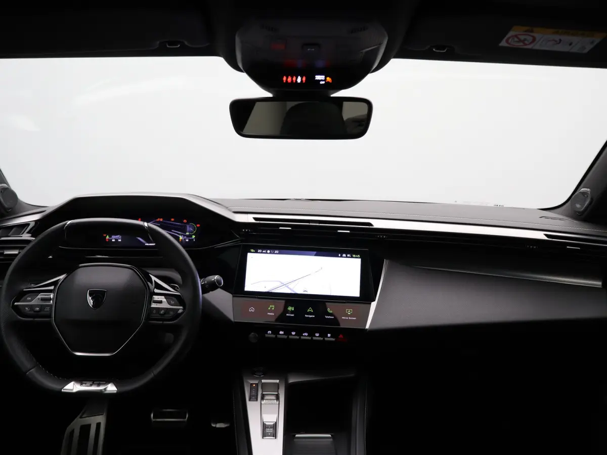 1.2 Hybrid 136 e-DCS6 GT Carplay | Panoramadak | Premium Audio | Camera 360* | PDC V+A | Dodehoekbewaking | Elekt. Kofferklep | Navigatie | Climate Control | Draadloze Telefoonlader
