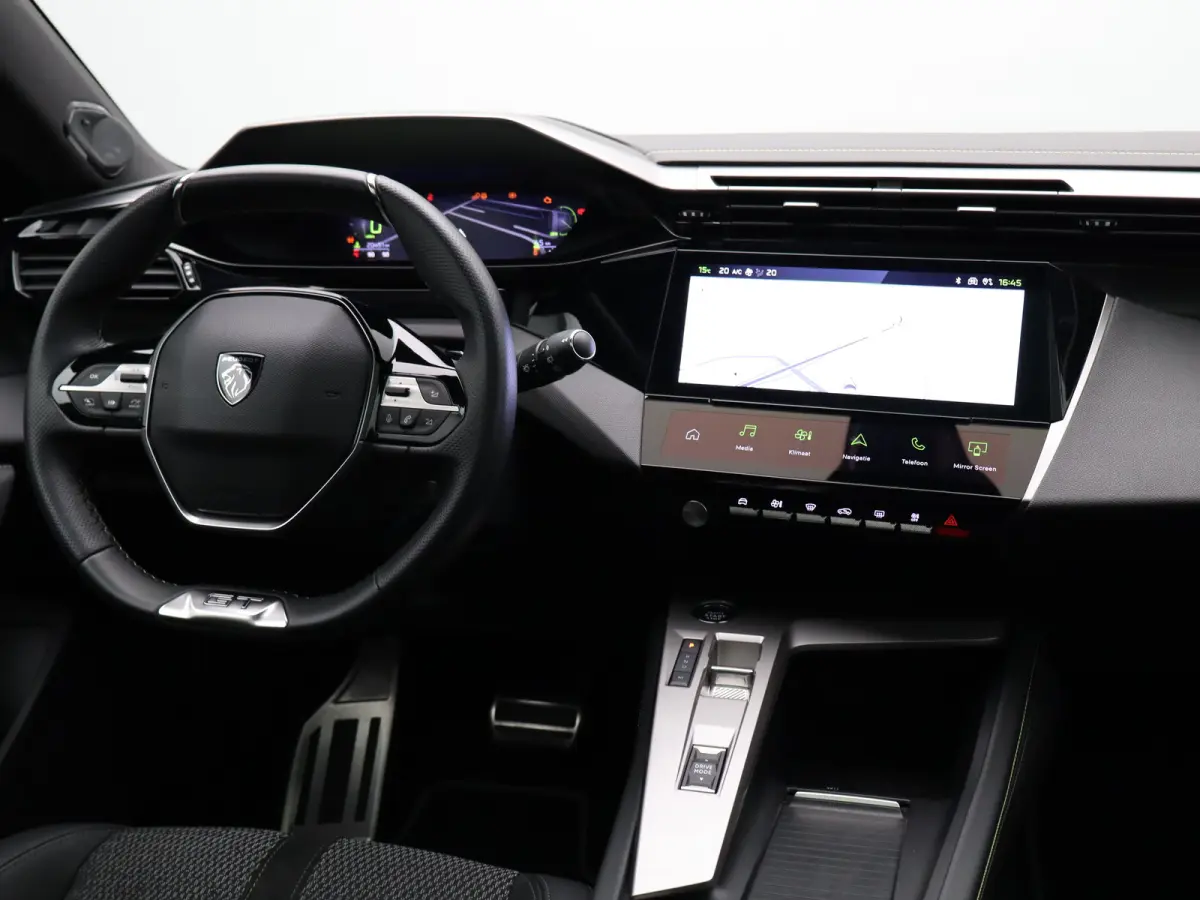 1.2 Hybrid 136 e-DCS6 GT Carplay | Panoramadak | Premium Audio | Camera 360* | PDC V+A | Dodehoekbewaking | Elekt. Kofferklep | Navigatie | Climate Control | Draadloze Telefoonlader
