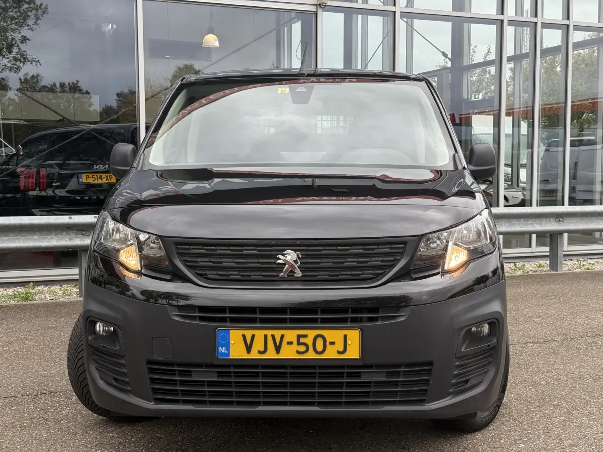 1.5 BlueHDI Premium | Trekhaak | Navi | Carplay | Camera | Cruisec.