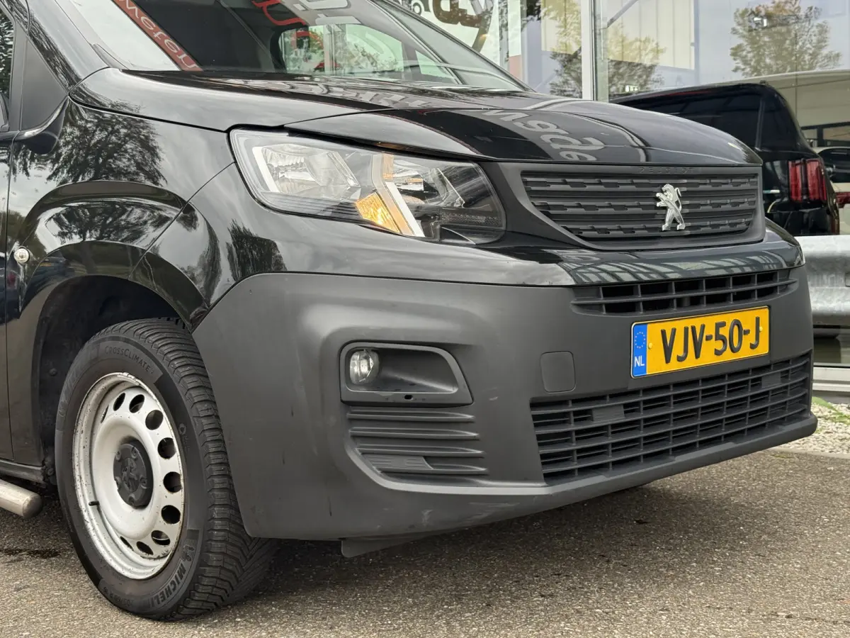 1.5 BlueHDI Premium | Trekhaak | Navi | Carplay | Camera | Cruisec.