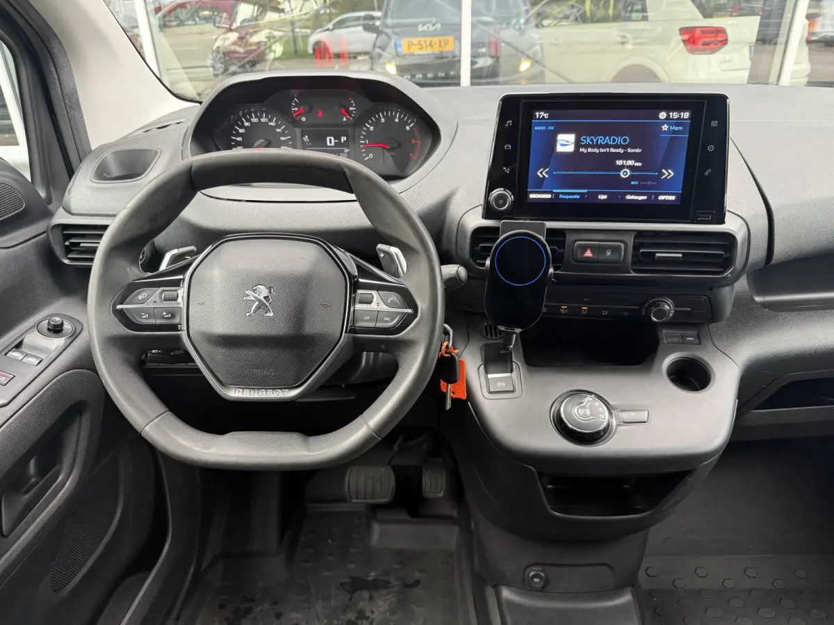 1.5 BlueHDI Premium | Trekhaak | Navi | Carplay | Camera | Cruisec.