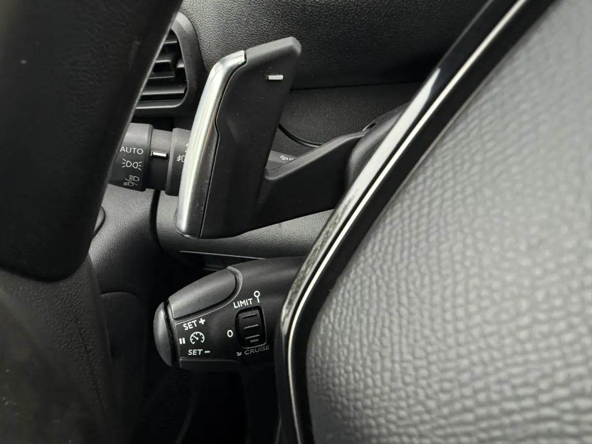 1.5 BlueHDI Premium | Trekhaak | Navi | Carplay | Camera | Cruisec.