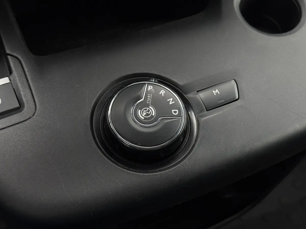 1.5 BlueHDI Premium | Trekhaak | Navi | Carplay | Camera | Cruisec.