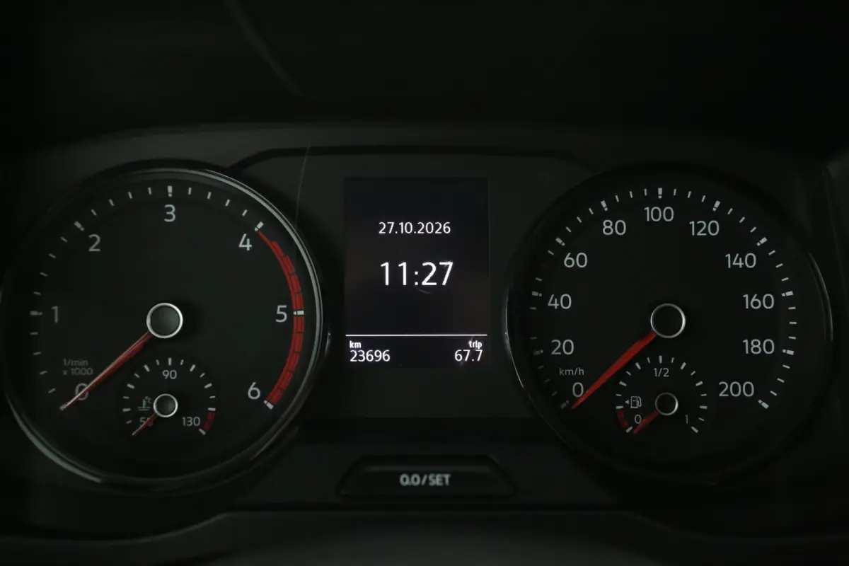 2.0 TDI 140PK L3H2 | Clima | Camera | Carplay | 3 Zits |  Navi | Parkeersens.