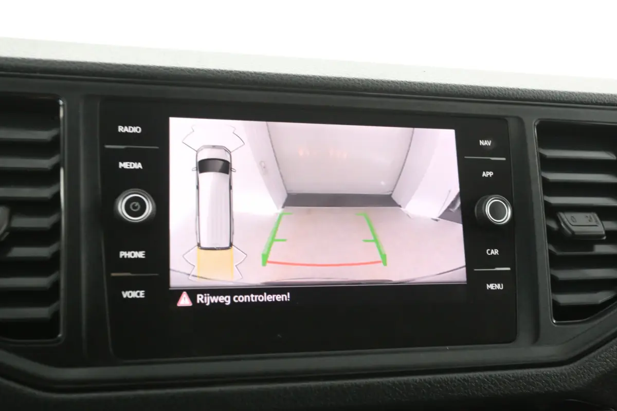 2.0 TDI 140PK L3H2 | Clima | Camera | Carplay | 3 Zits |  Navi | Parkeersens.