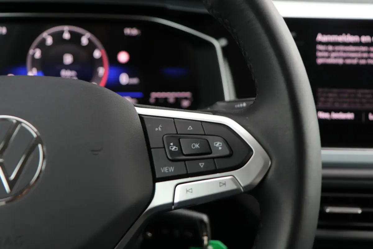 1.0 TSI 95pk DSG Life Edition | Trekhaak | Navigatie | Clima | Stoelverwarming | Achteruitrijcamera | App Connect