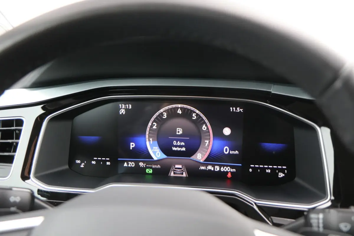 1.0 TSI 95pk DSG Life Edition | Trekhaak | Navigatie | Clima | Stoelverwarming | Achteruitrijcamera | App Connect