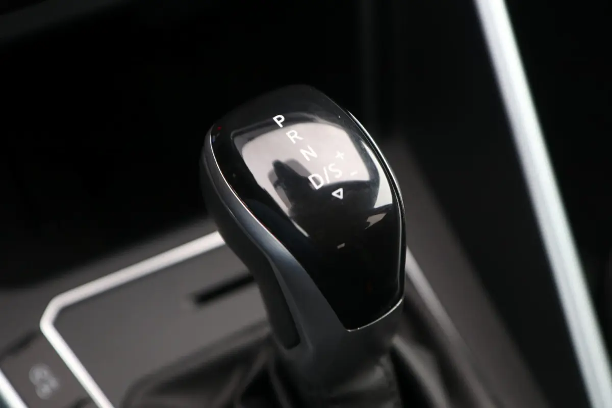 1.0 TSI 95pk DSG Life Edition | Trekhaak | Navigatie | Clima | Stoelverwarming | Achteruitrijcamera | App Connect
