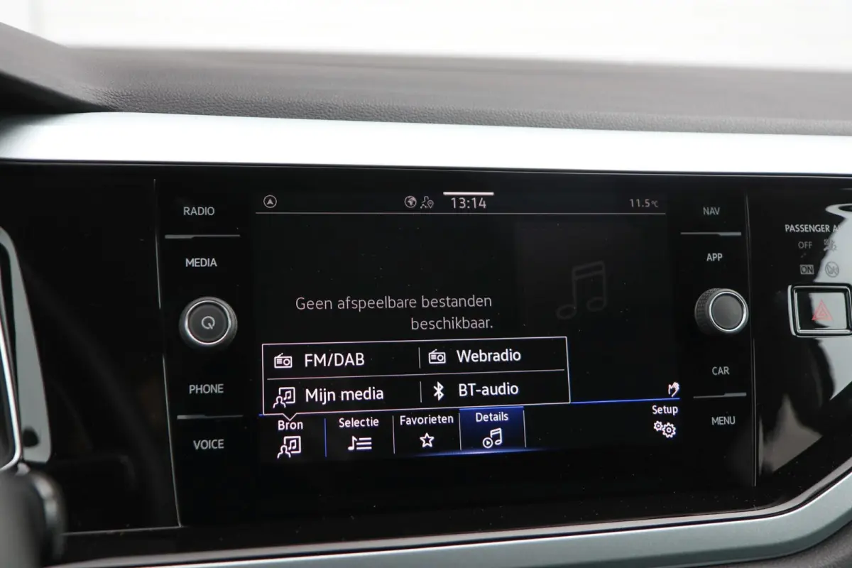 1.0 TSI 95pk DSG Life Edition | Trekhaak | Navigatie | Clima | Stoelverwarming | Achteruitrijcamera | App Connect