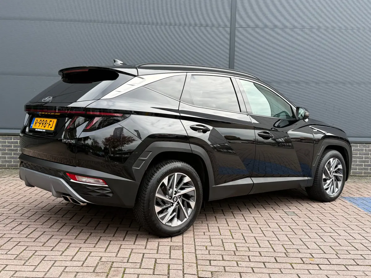 1.6 T-GDI MHEV Comfort Smart / Navigatiesysteem / Achteruitrijcamera / Apple CarPlay & Android Auto / Digitaal instrumentenpaneel / Cruise control / Climate control / Parkeersensoren voor en