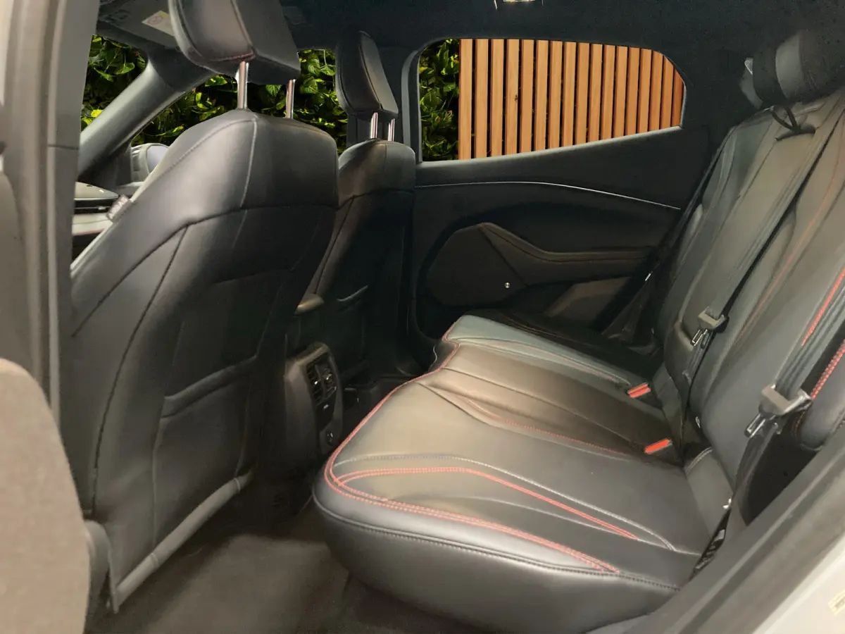 AWD 75 kWh | Adaptieve cruise | Stoel- stuurverw. | Carplay | Leder | B&O | LED |