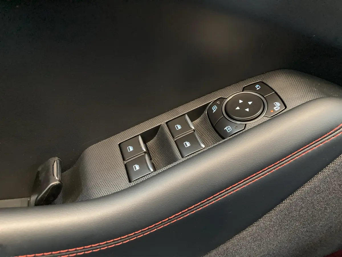 AWD 75 kWh | Adaptieve cruise | Stoel- stuurverw. | Carplay | Leder | B&O | LED |