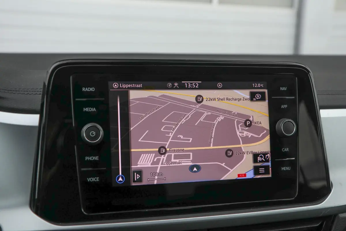 1.0 110pk TSI Life | Navigatie | Achteruitrijcamera | Airco | 17" Velgen