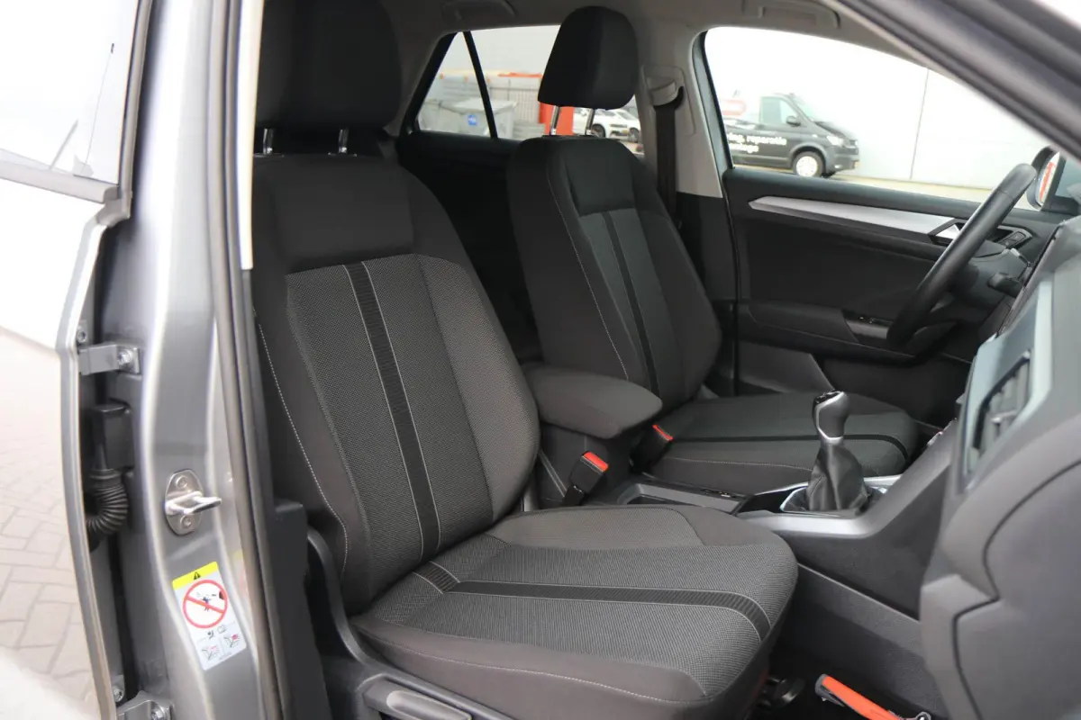 1.0 110pk TSI Life | Navigatie | Achteruitrijcamera | Airco | 17" Velgen
