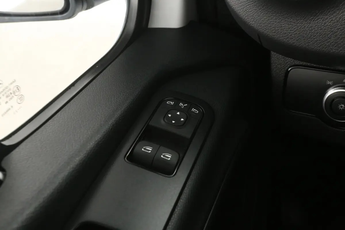 215 CDI L2H2 150PK | Automaat | Airco | Cruise | Camera | Carplay | 3 Zits | Elektrpakket