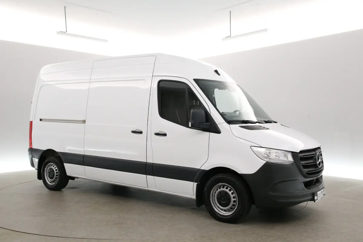 215 CDI L2H2 150PK | Automaat | Airco | Cruise | Camera | Carplay | 3 Zits | Elektrpakket