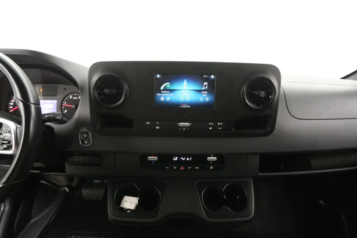 215 CDI L2H2 150PK | Automaat | Airco | Cruise | Camera | Carplay | 3 Zits | Elektrpakket